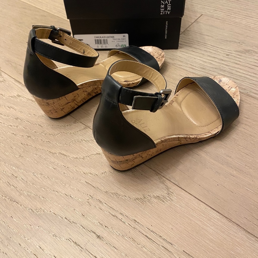 Naturalizer sandals